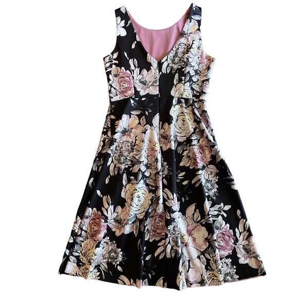 WHBM Floral Print Fit & Flare Sleeveless Scuba Knit Ruffle Hem Midi Dress Size 6 - Picture 2 of 9